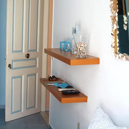 Inaxos Studios, Viewing Apollo Temple. Apartment *